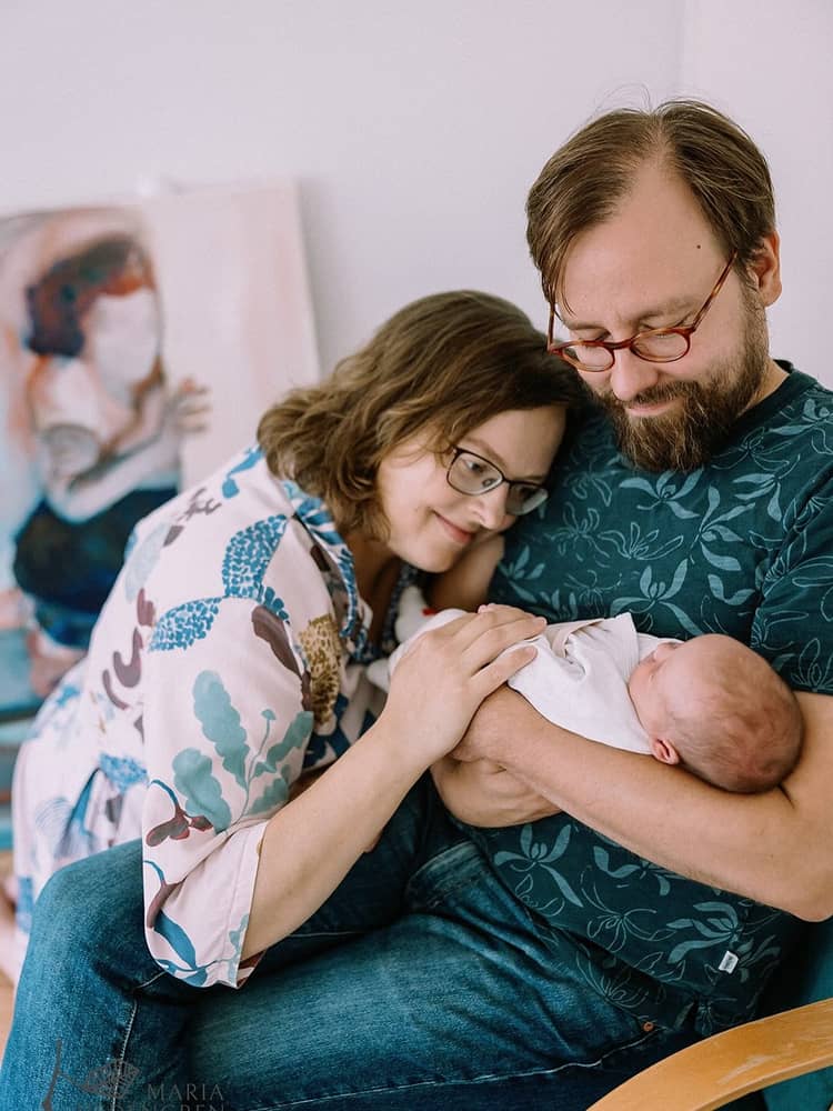 Pikku hiljaa koittaa paluu arkeen ihanan ja vähäunisen yhteisen vauvakuukauden jälkeen. Emppu palasi tänään töihin,... - lue lisää Instagramissa